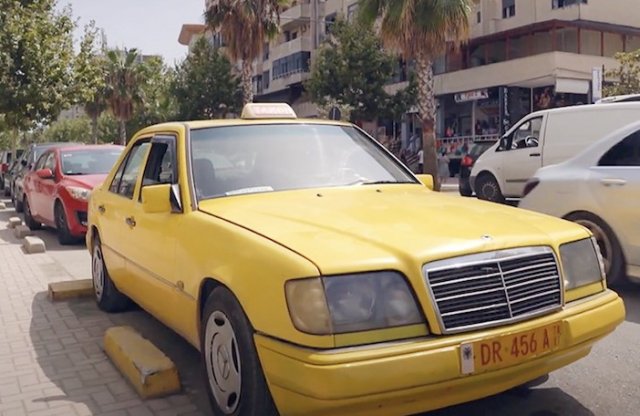 Feladja a leckét az új autóknak a 1,5 milliót futott Mercedes