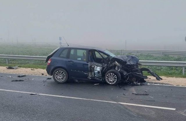 Videón a döbbenetes baleset, ami az M4-es autóúton történt!