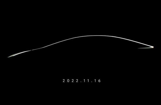 Teaser fotókon a jövő héten érkező Toyota Prius
