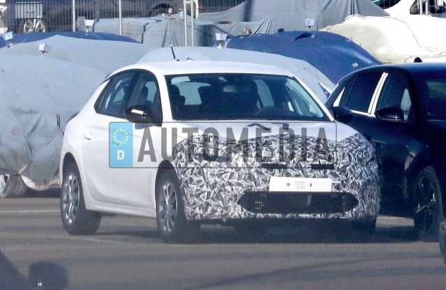 Rettegjünk együtt a frissülő Opel Corsa álcázott Vizorjától!