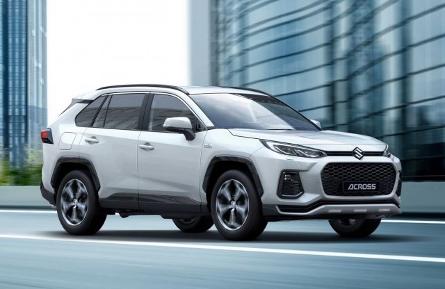 Frissült a Suzuki konnektoros hibridje