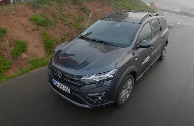 A németek szerint is az autobahn bajnoka az LPG-s Dacia Jogger?