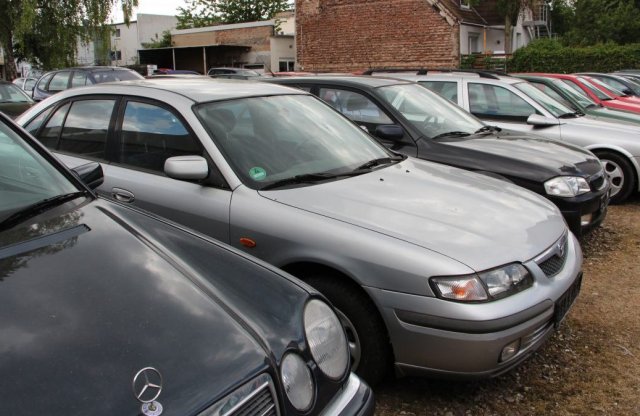 Már az import autók is egyre öregebbek