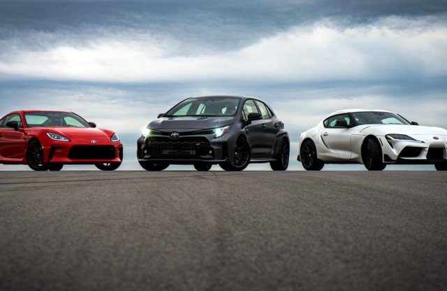 A Toyota is megtartaná a belsőégésű motorokat a sportmodelleknél