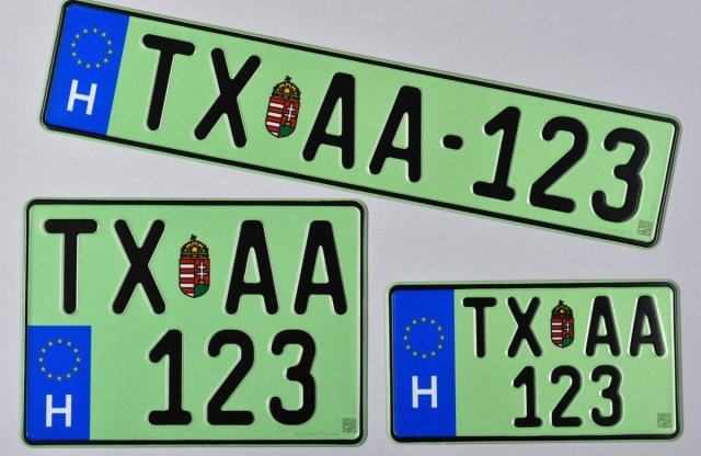 Nincs veszélyben a villanyautók ingyenes parkolása Budapesten