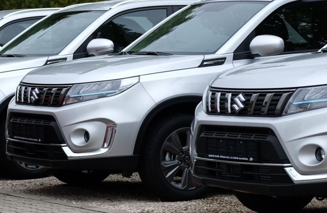 Csökkent az újautó-piac tavaly, mutatjuk mennyivel!