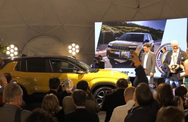 Nem fogod elhinni, hogy mi lett az Év Autója!