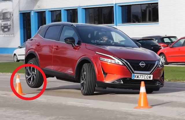 Elhasalt a jávorszarvas-teszten a legújabb Nissan Qashqai is?