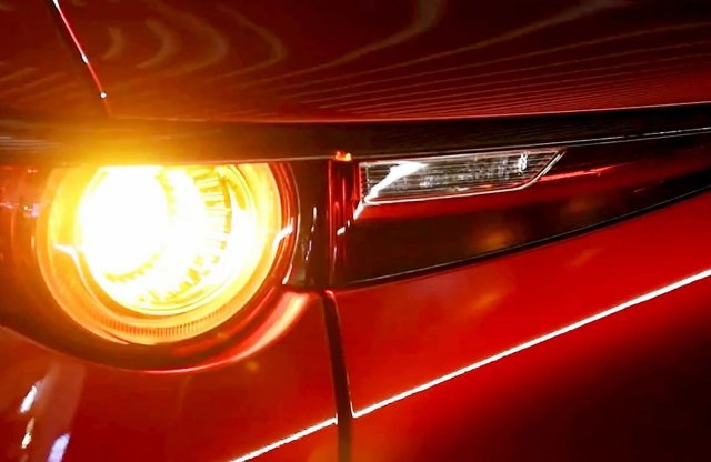 Az emberi szív frekvenciáján villog a Mazda új indexe