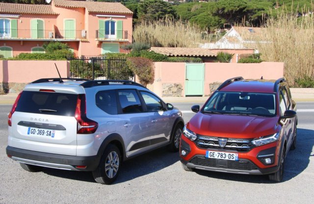 Leleplezzük a románok titkát: ezért ilyen olcsók a Daciák