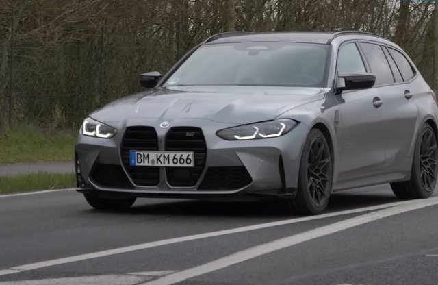 Így teljesít a BMW M3 kombi az Autobahnon!