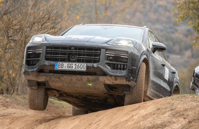 Hóban, sárban, homokban vizsgázik az új Cayenne