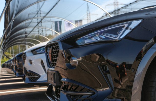 Januárban nőtt a forgalomba helyezett új autók száma az EU-ban