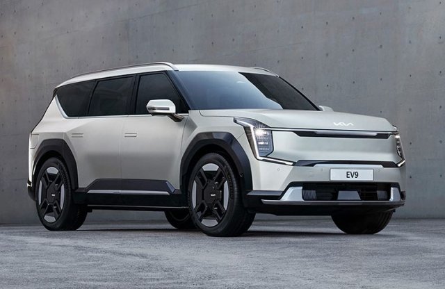 Leplezetlenül a Kia EV9!