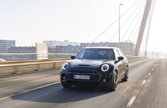 Stílusosan búcsúzik a különc Clubmantől a Mini