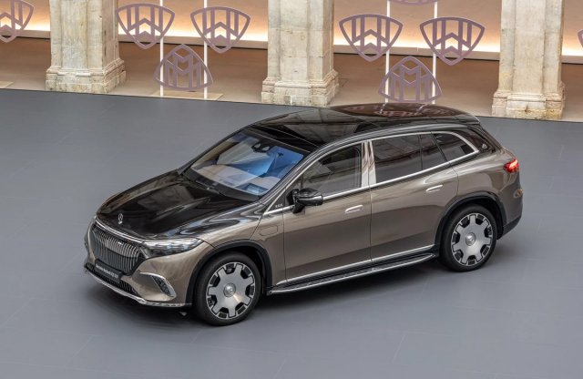 Itt a legnagyobb luxus-Mercedes, a Maybach EQS SUV