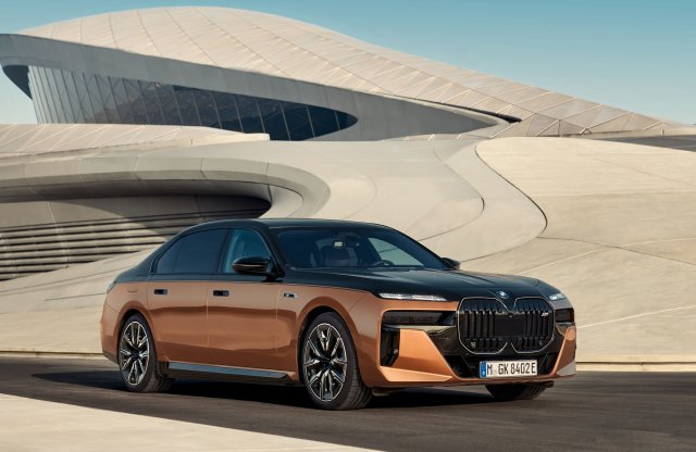 Először kapott 70-es típusjelzést egy BMW