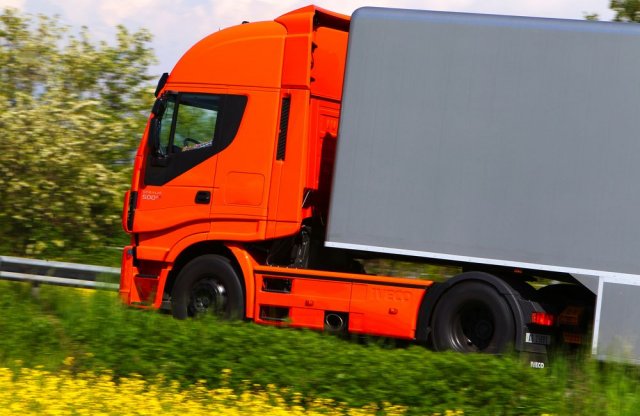 2036-ban elkezdődhet a dízel-teherautók betiltása