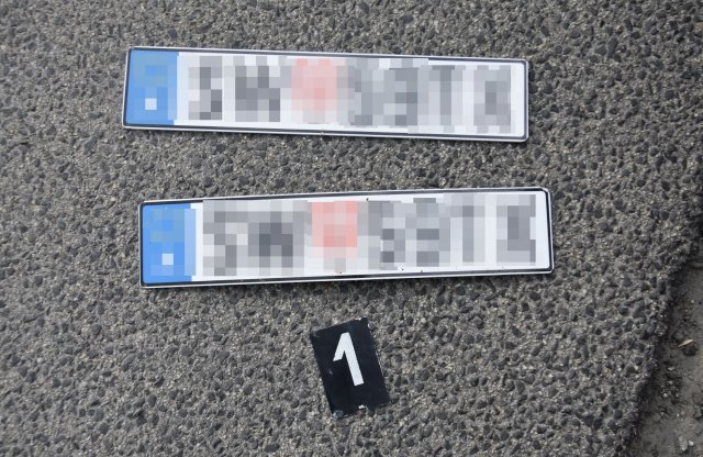 Lebukott a nyomtatott rendszámmal, éveket is ülhet