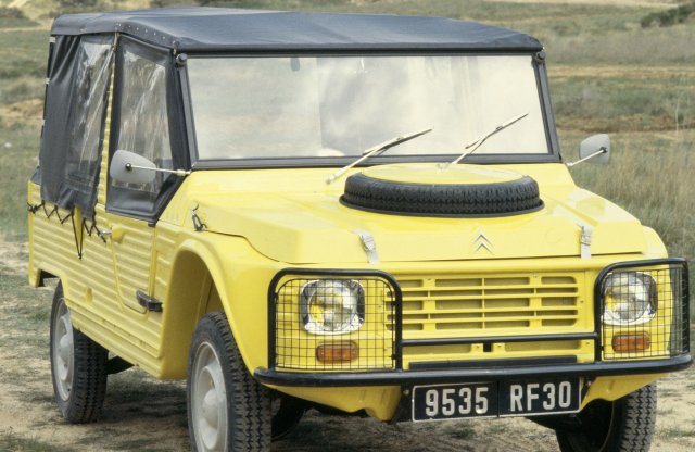 Ötvenöt éves a Citroën  bohókás strandautója, a Méhari