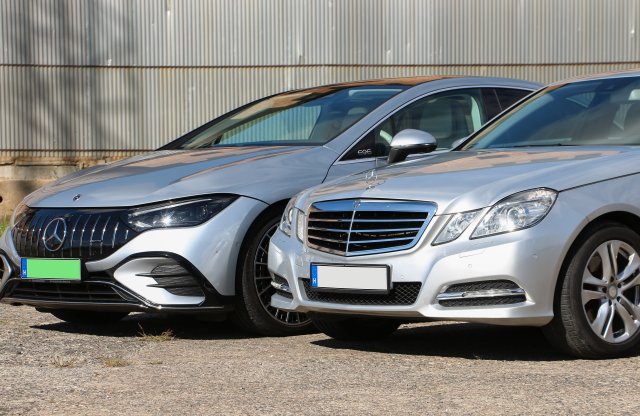 15 éves dízel az új villanyautó ellen: te melyiket választanád?