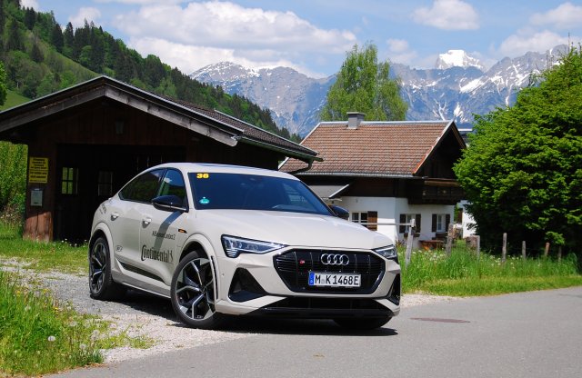 500 lóerős Audi e-tronnal az Alpokban: ilyen a hanyatló nyugat?