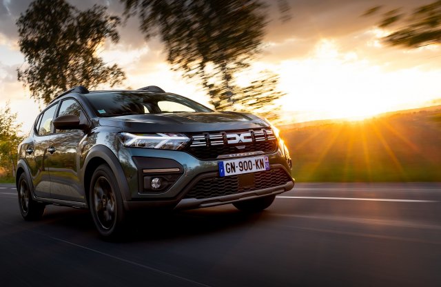 Ilyenek a csúcsfelszereltségű Daciák!