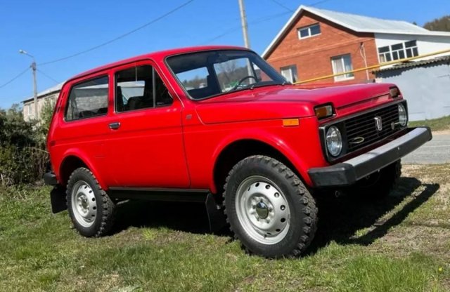 Megérne százmilliót az alig futott Lada Niva?