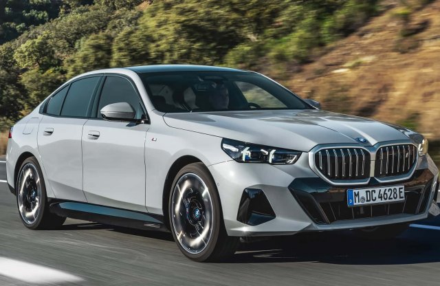Itt van az új BMW i5 hazai ára!