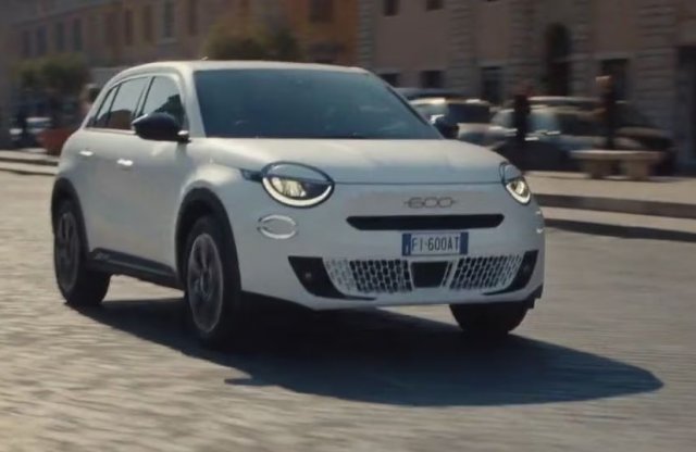 Először mutatták meg az új Fiat 600-ast