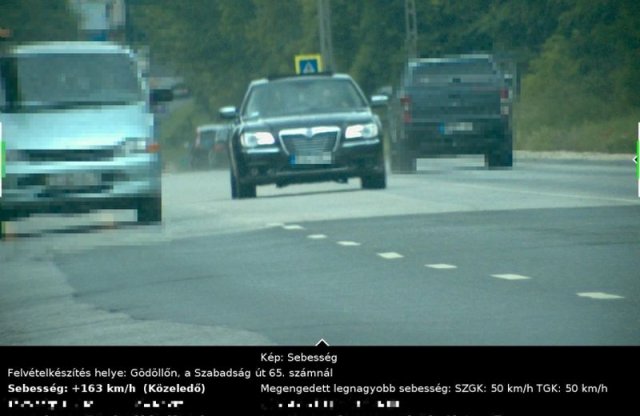 Félmilliót fizethet ez a két gyorshajtó