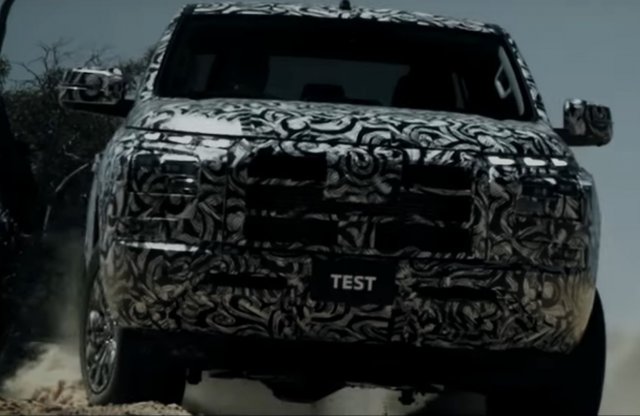 Hatalmas képernyők helyett valódi terepgép: érkezik az új L200!