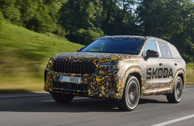 Hivatalos fotókon az új Skoda Kodiaq, mutatjuk mi fogja hajtani!