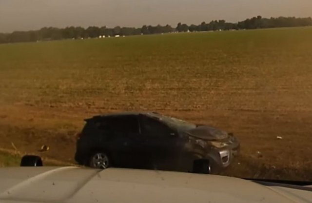 Nem állt meg a rendőröknek a Toyota, rommá törték a RAV-4-et