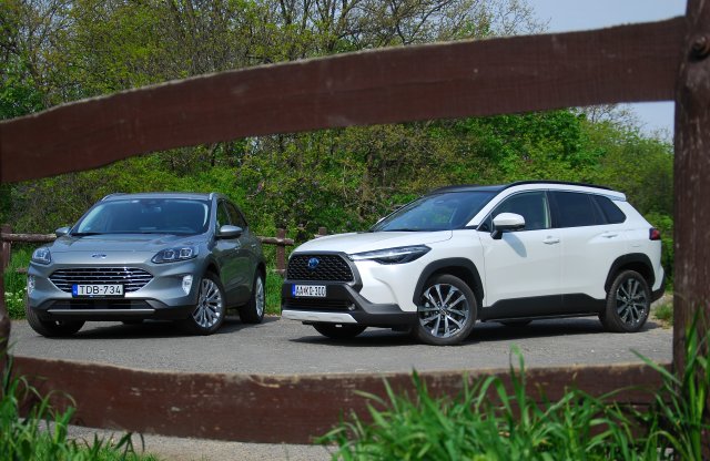 Kuga és Corolla Cross: a hajtáslánc, vagy a SUV láz a fontosabb?