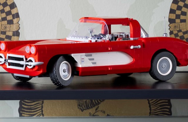 Kockákból ölt testet a klasszikus Chevrolet Corvette