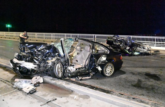 Csökkent a közúti balesetek száma, de nem eléggé!