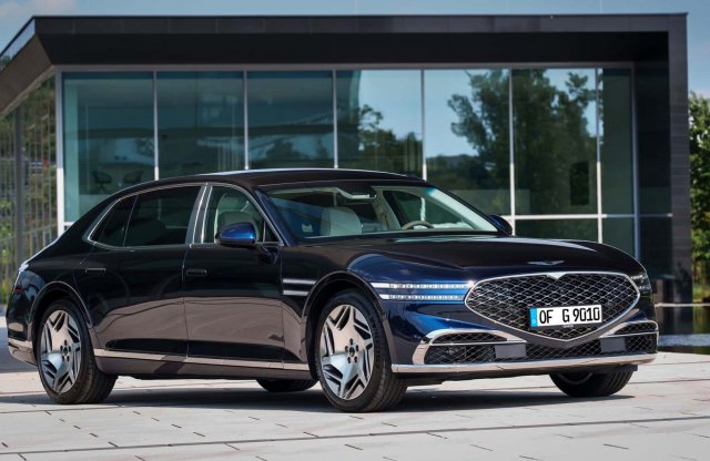 Hatalmas limuzinnal érkezik Európába a Hyundai luxusmárkája