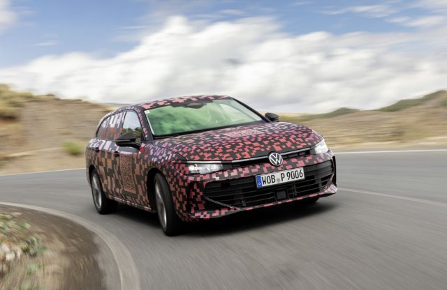 Augusztusban hivatalosan is bemutatkozik az új Volkswagen kombi