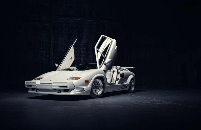 700 millió forintért eladó a Wall Street farkasa Lamborghinije