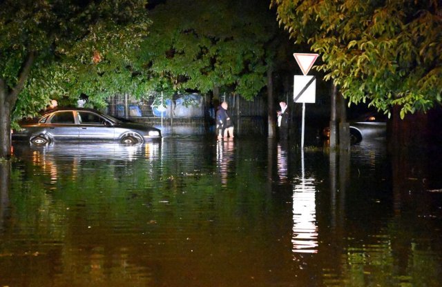 Erre figyelj, ha viharban vezetsz!