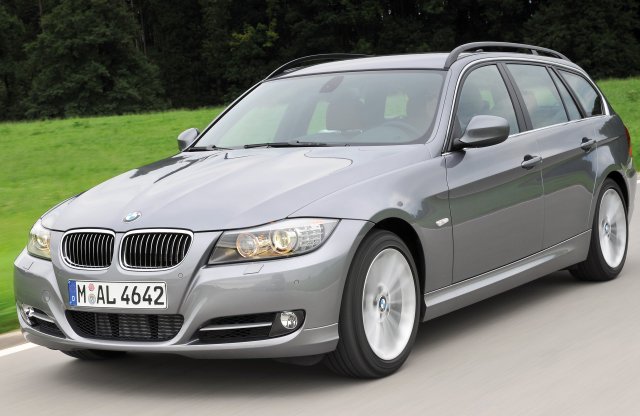 Itthon ez még álom-BMW? 16 éves 320d az Autobahnon, 220 felett!