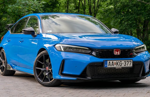 Ez most a legjobb hot hatch?