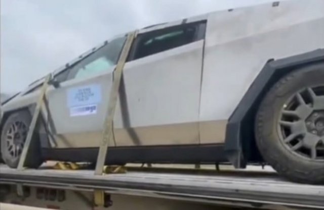 Rommá tört Tesla pickupról készült videó kering az interneten!