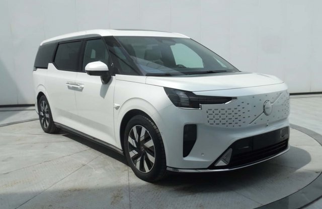 Átemblémázott kínai autó lesz a Volvo új egyterűje?