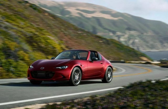 Még nagyobb mosolyt csal az arcokra a megújult Mazda MX-5