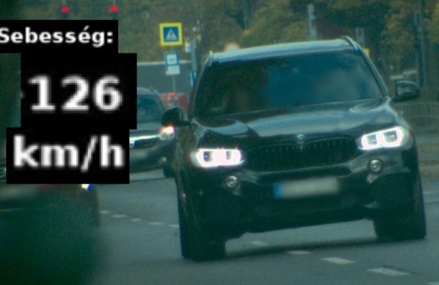 126 km/h a Lehel utcában? Persze, hogy egy fekete BMW X5!