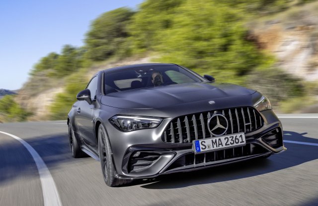 450 lóerős, sorhatos motorral jön a Mercedes-AMG CLE 53
