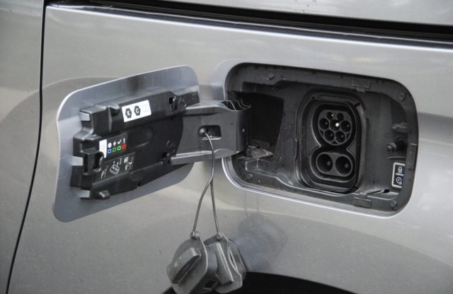 Megszűnt a villanyautó-vásárlási támogatás Németországban!