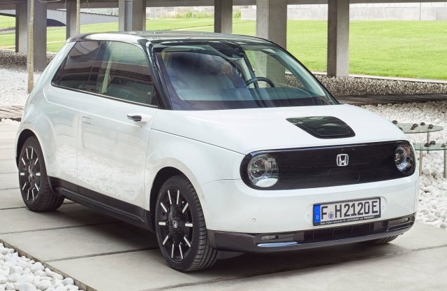 Elbúcsúztatja első villanyautóját a Honda